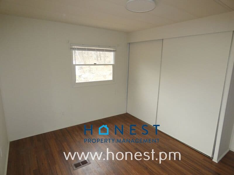 Augusta House: 146 Sewall Street