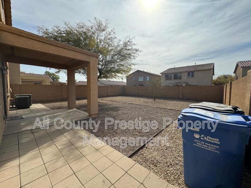 Laveen House: 6859 W Darrel Road
