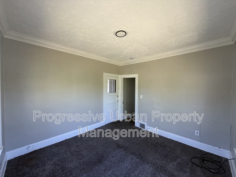 Cleveland Condo: 3349 East 125th Street - Upstairs