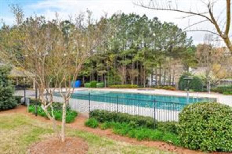 Acworth House: 4393 Sugar Maple Dr NW