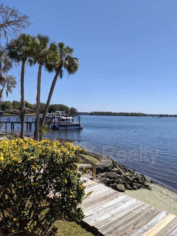 Crystal River House: 389 Northwest 14th Place - 1