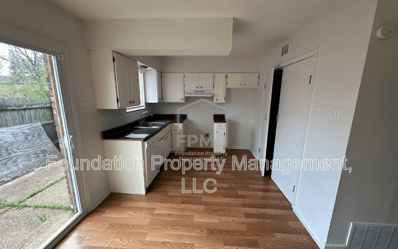 Memphis Condo: 978 University Street
