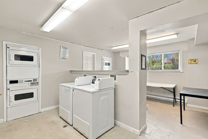 Baltimore Apartment: 5001 Midwood Avenue