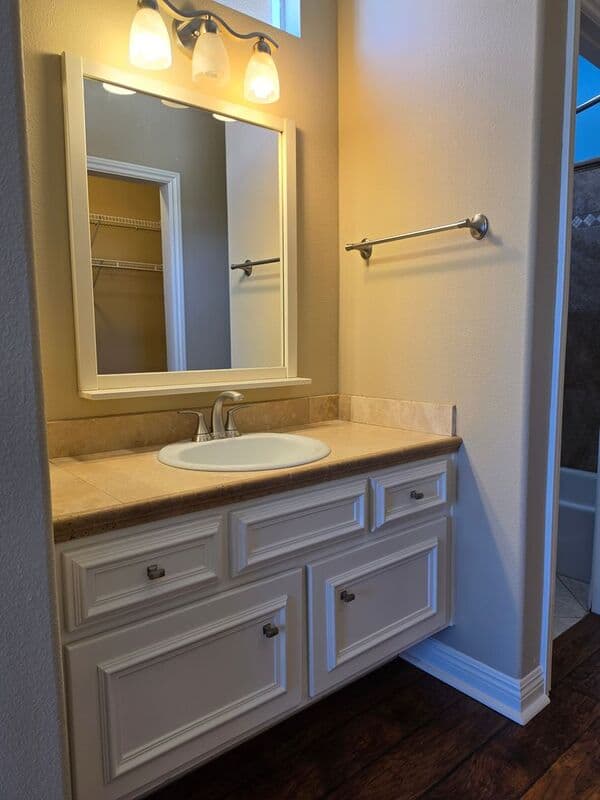 Lake Forest House: 28436 Yosemite Drive