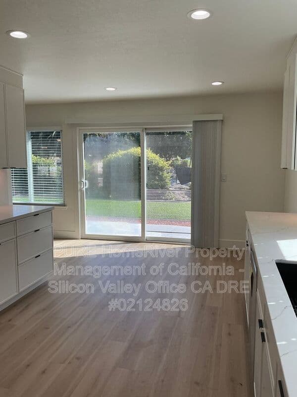 San Jose House: 382 Madison Drive