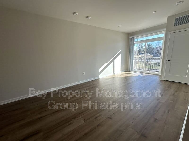 Chalfont Condo: 409 W Butler Ave
