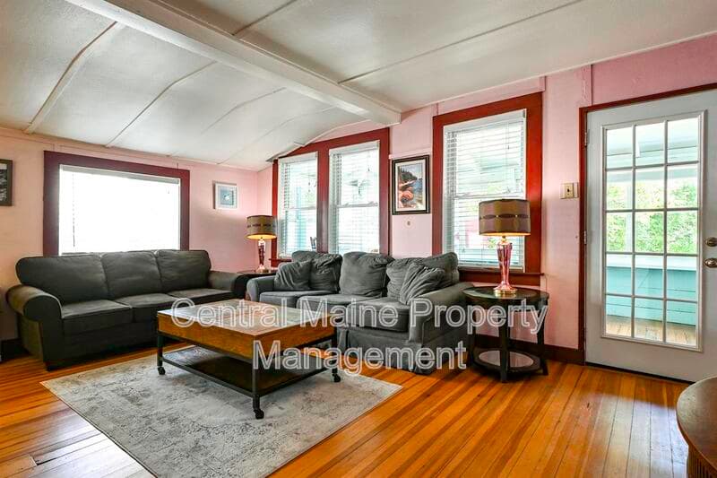 Old Orchard Beach House: 20 13th Street