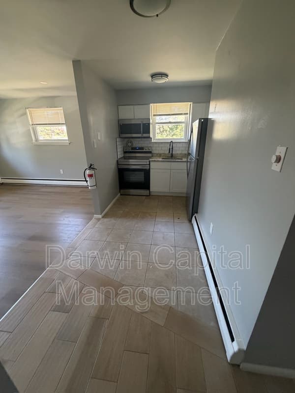 Oaklyn Condo: 500 Kendall Boulevard - 1B