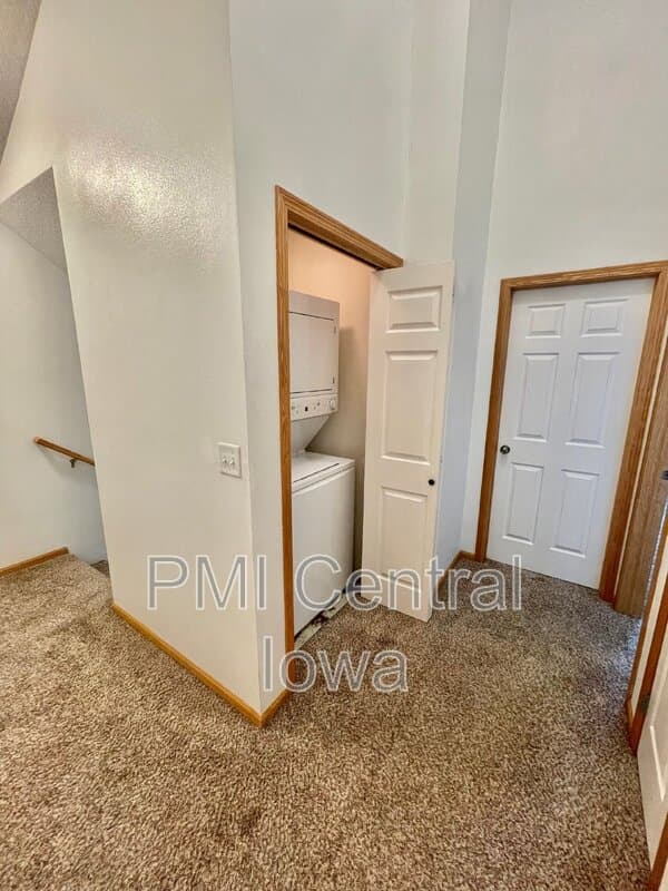 Ankeny Townhome: 1262 SE Village View Ln