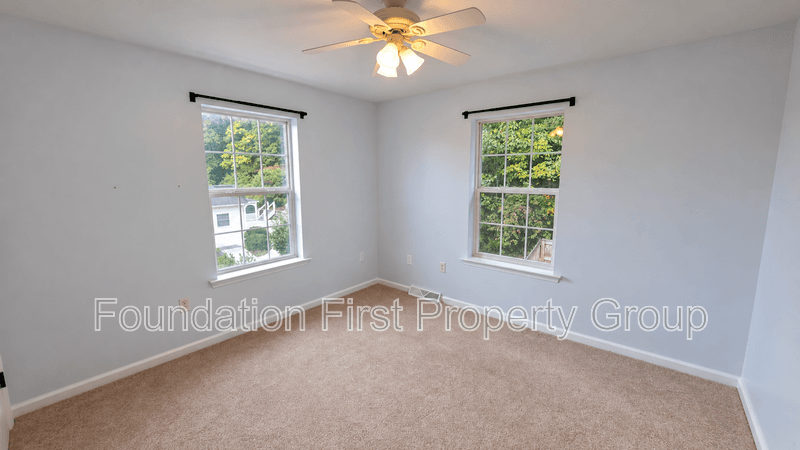 Gettysburg House: 874 Boyds School Rd