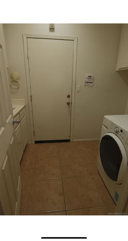 Winchester House: 31719 Poppy Street