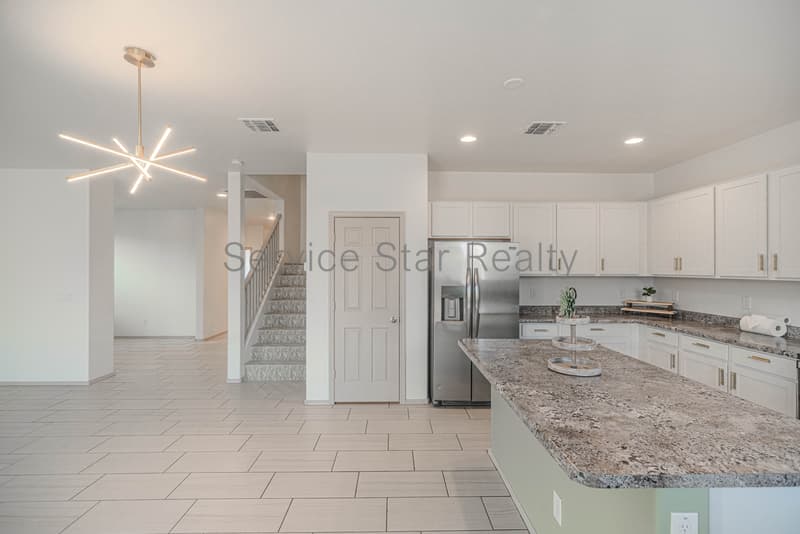 Tolleson House: 10426 W Cordes Rd