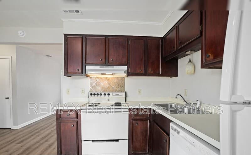 Hattiesburg House: 4001 Mable St