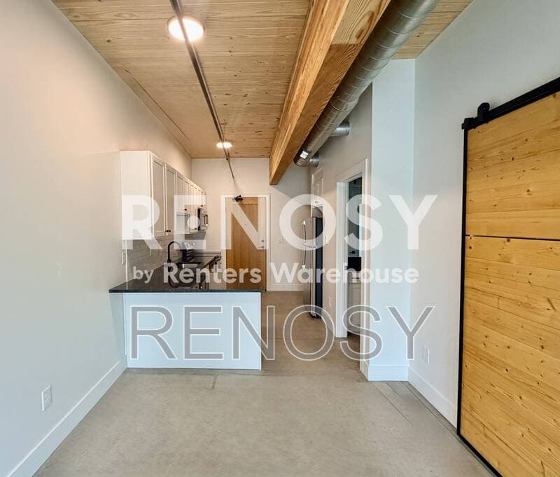 Des Moines Condo: 2701 Ingersoll Ave