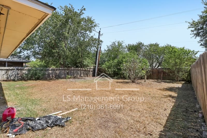San Antonio House: 3118 Bear Springs Drive