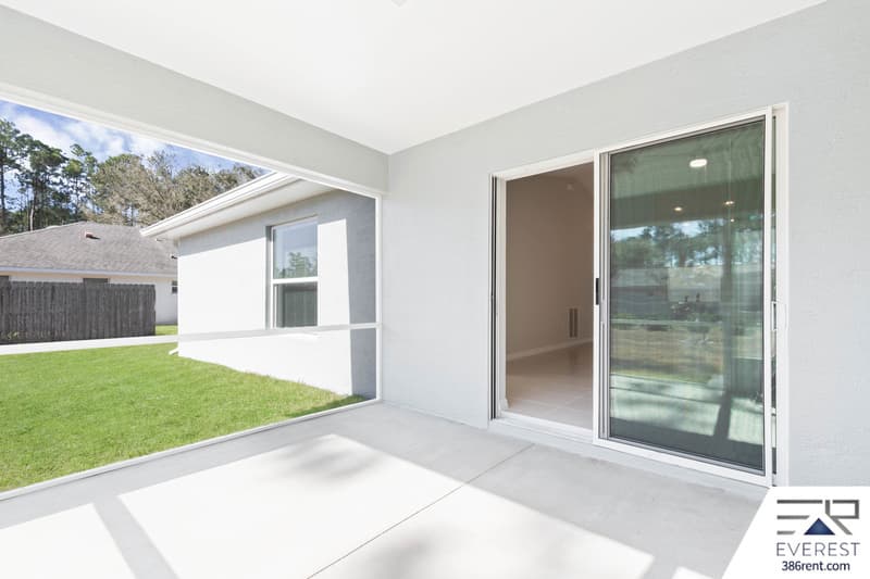 Palm Coast House: 11 Burning Tree Place