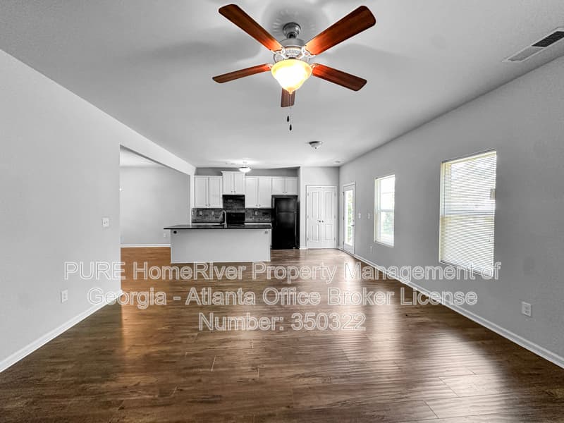 Mcdonough House: 211 Daisy Cir