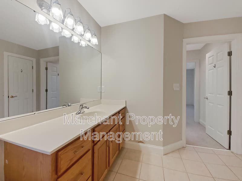Greenville House: 11 Tupelo Court