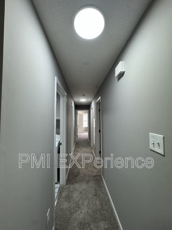 Silver Spring Condo: 2607 Camelback Ln