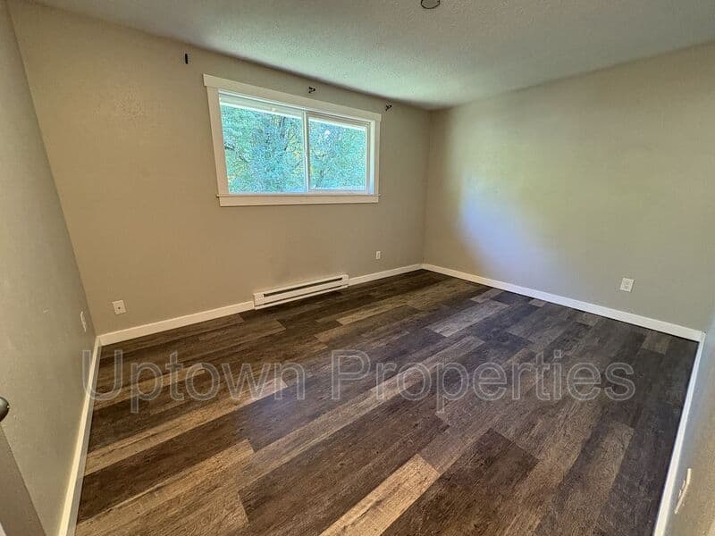 Tigard House: 8120 SW Thorn St