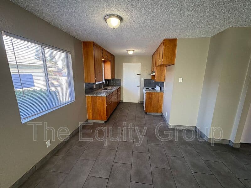 Visalia Condo: 3108 West Walnut Ave