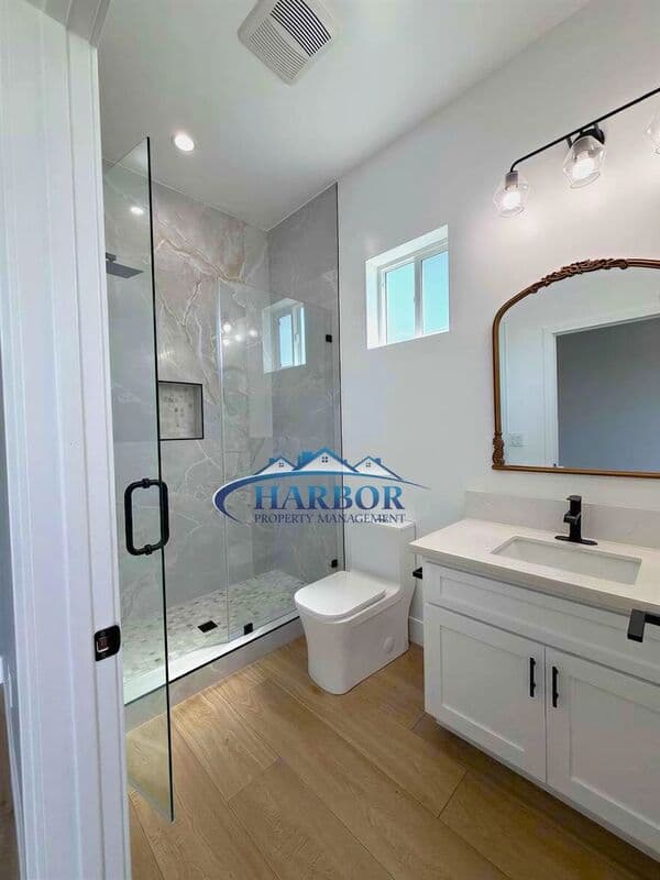 Torrance House: 2126 W 238th Street