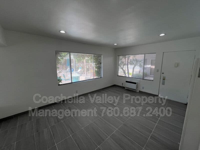 Palm Springs House: 2290 S Palm Canyon Drive