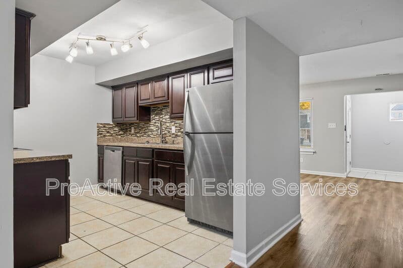Virginia Beach Townhome: 5809 Layton St