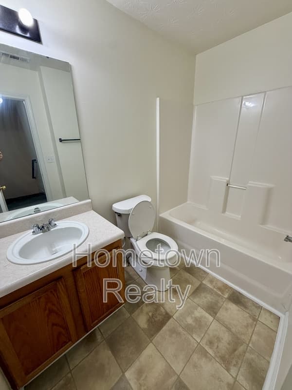 McDonough House: 2510 Marlin Drive