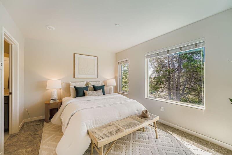Seattle Condo: 1819 SW 96th Lane