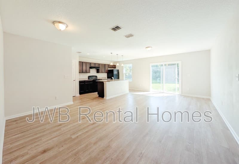 Jacksonville House: 3120 20th St W