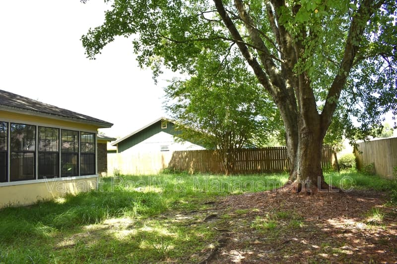 Jacksonville House: 6555 Diamond Leaf South