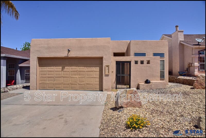 El Paso House: 7959 Morning Dawn Avenue !!