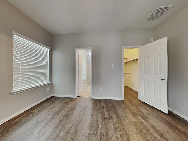 Spring House: 4065 Mossy Place Ln
