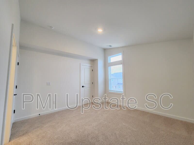 Spartanburg Townhome: 1283 Westgate Vlg Dr