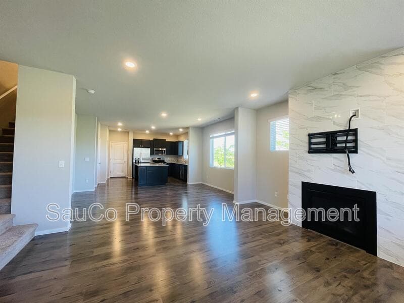 Portland Townhome: 16189 Northwest Pristine Lane