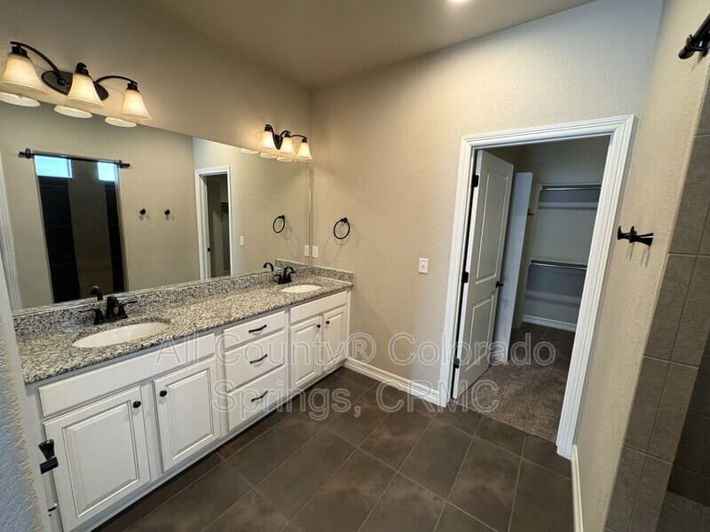 Fountain House: 7941 Whistlestop Lane