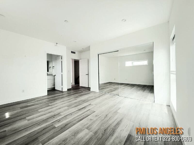Los Angeles Condo: 1258 Leighton Avenue