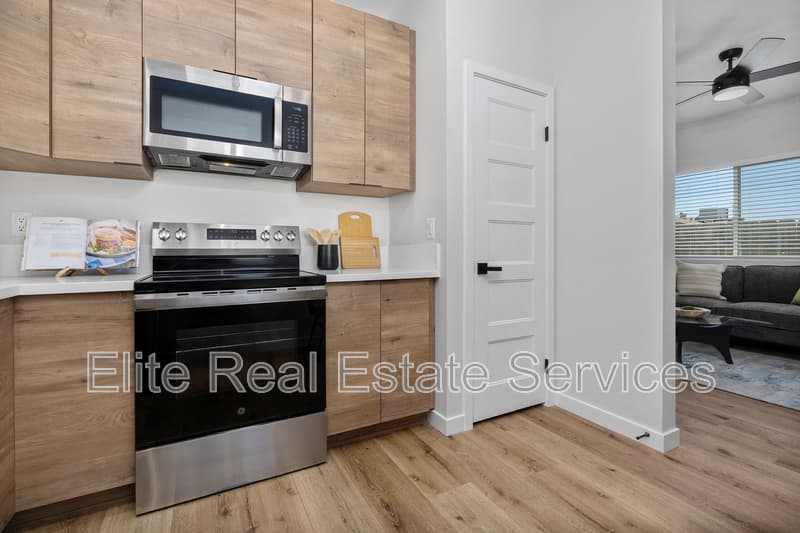San Diego Condo: 3315 Clairemont Mesa Boulevard - 2