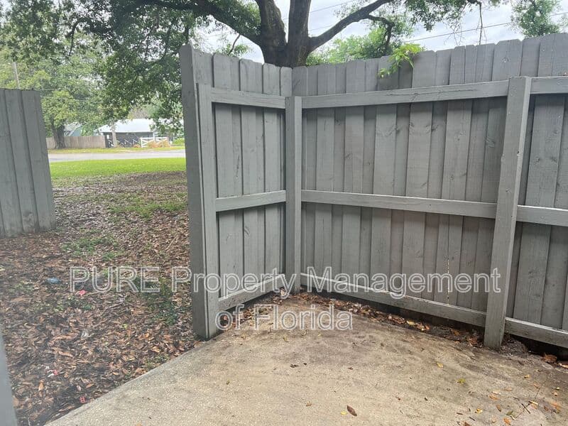 Ocala House: 629 NE 28th Avenue