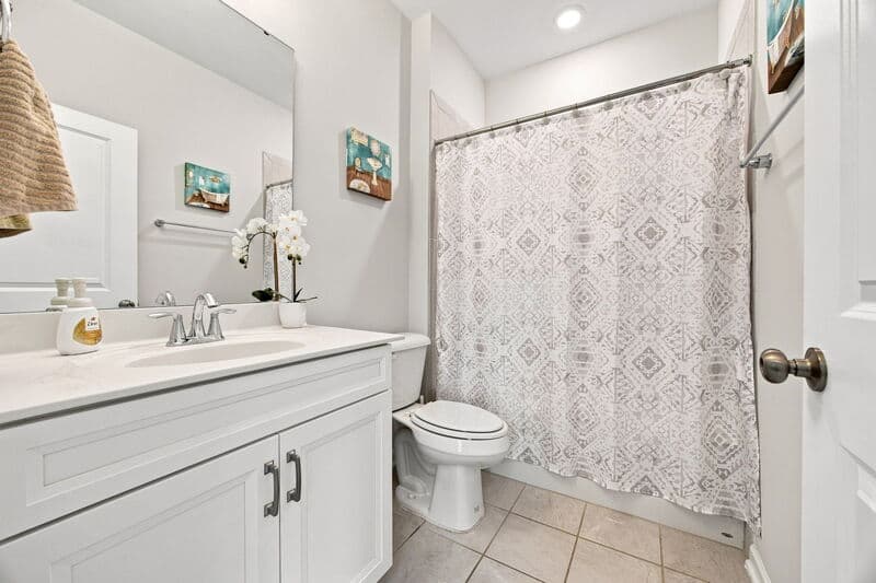Raleigh House: 7701 Litcham Drive