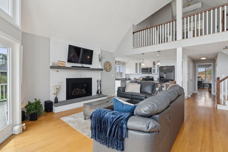 Wells House: 572 Ocean Avenue