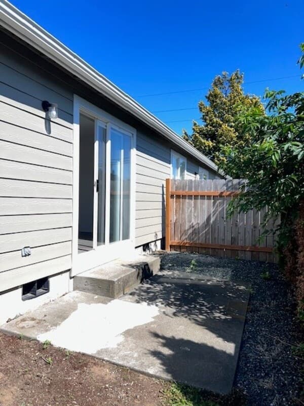 Lynden Condo: 1335 Main Street - C