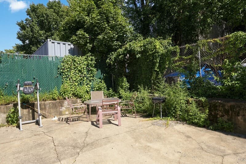 Irvington Condo: 16 Montrose Terrace