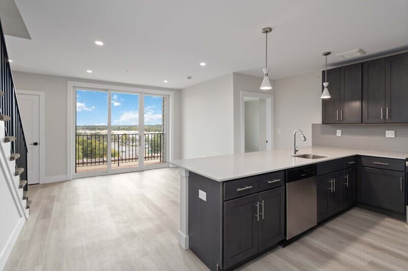 Flemington Condo: 70 Church St