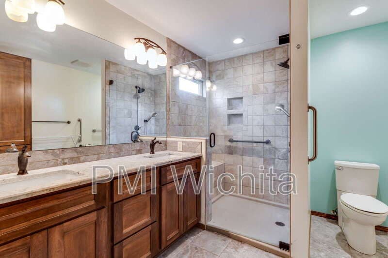 Wichita House: 6514 W Briarwood Ave