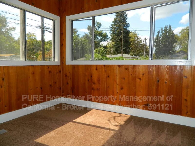 Sacramento House: 314 23rd St