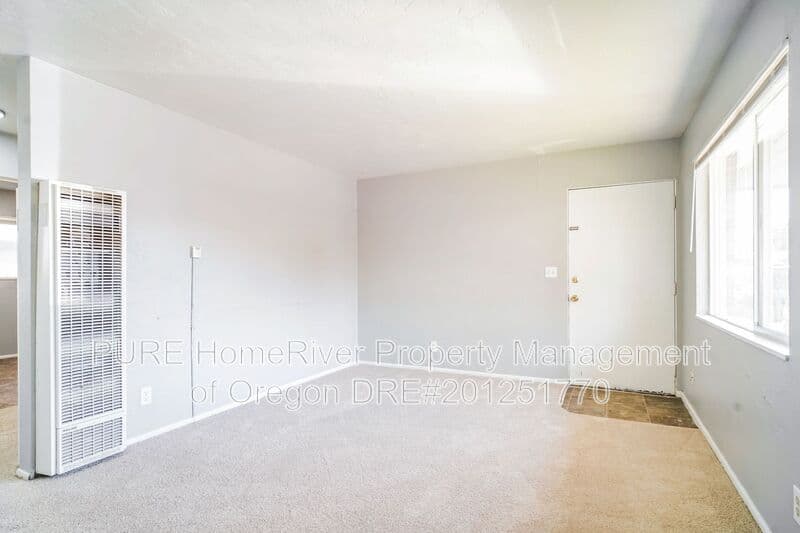Hillsboro House: 1049 SE Walnut St.