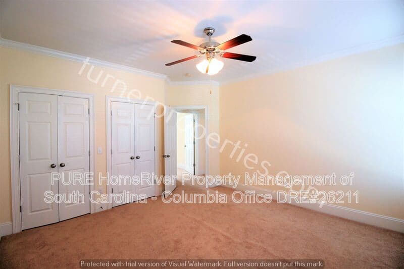 Columbia House: 395 Highland Point Drive