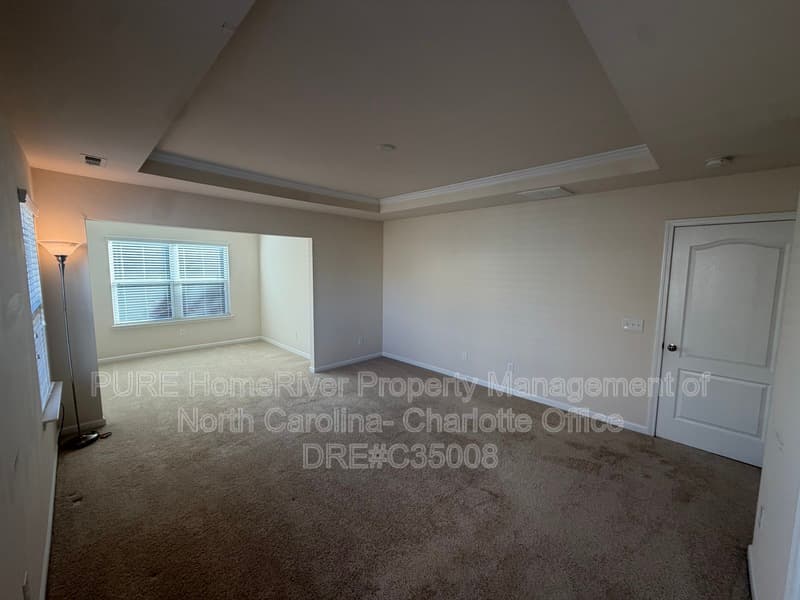 Mooresville House: 150 Farmers Folly Drive
